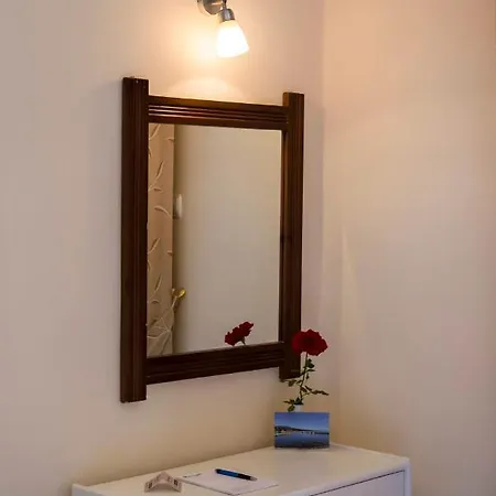 Akroyali Seafront Retreat-golden Sunset * Agios Andreas (Messenia)